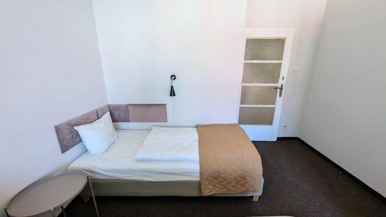Flat In Prague -503- Lägenhet